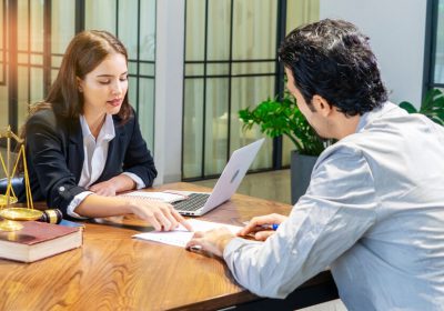 Różnica między adwokatem, a radcą prawnym